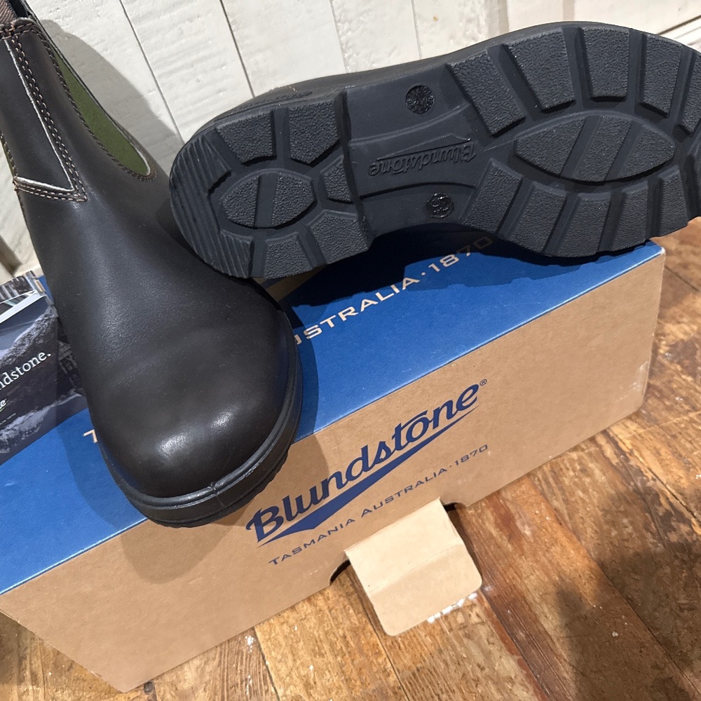 Blundstones Boots